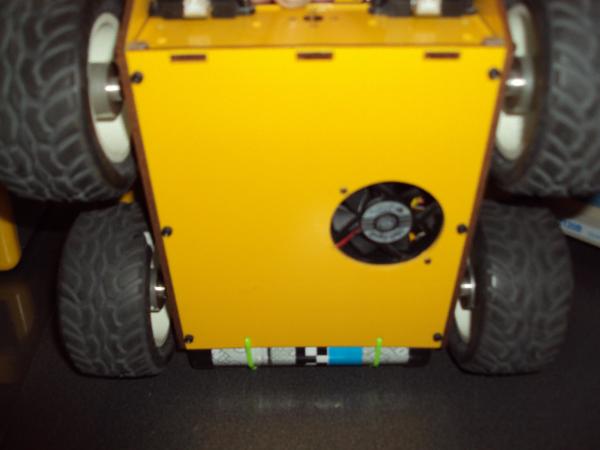 Robot Bottom View � Wheels and Cooling